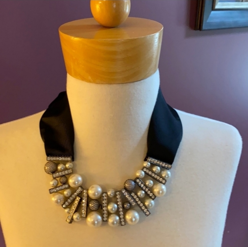 Vintage Pearl Statement Necklace - Picture 3 of 3